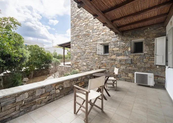 Palos * Livadi (Serifos)